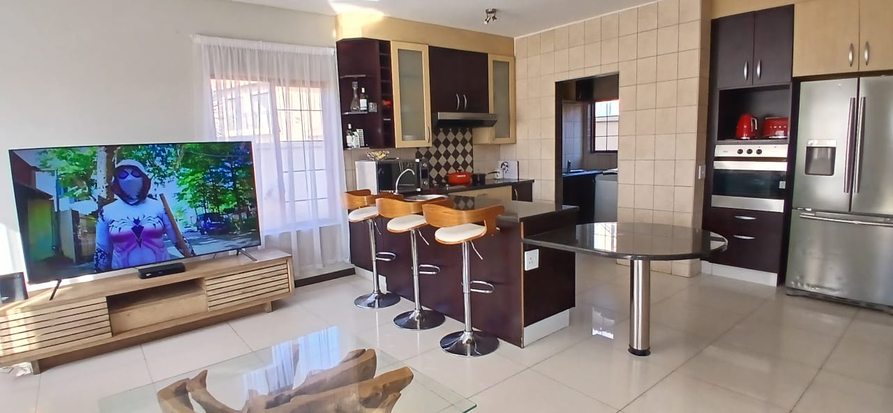 4 Bedroom Property for Sale in Heuwelsig Estate Gauteng