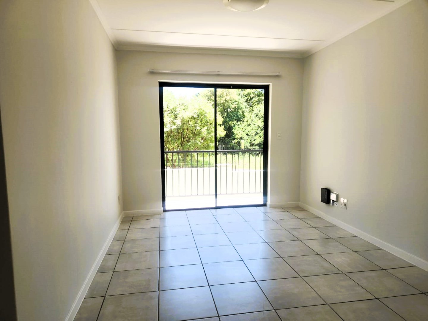 To Let 1 Bedroom Property for Rent in Witfield Gauteng