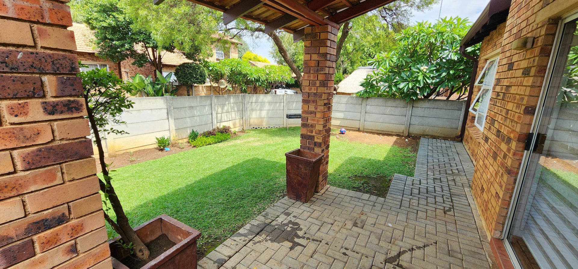 3 Bedroom Property for Sale in Wilgeheuwel Gauteng