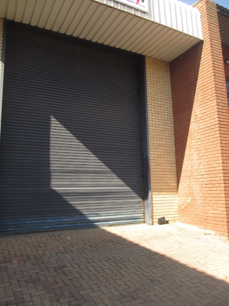 To Let commercial Property for Rent in North Riding Gauteng