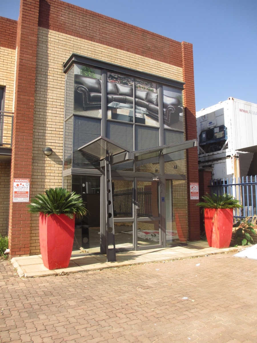 To Let commercial Property for Rent in North Riding Gauteng