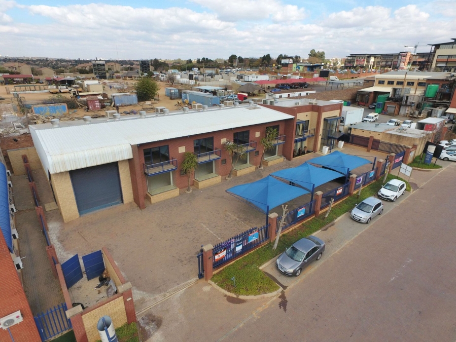 To Let commercial Property for Rent in North Riding Gauteng