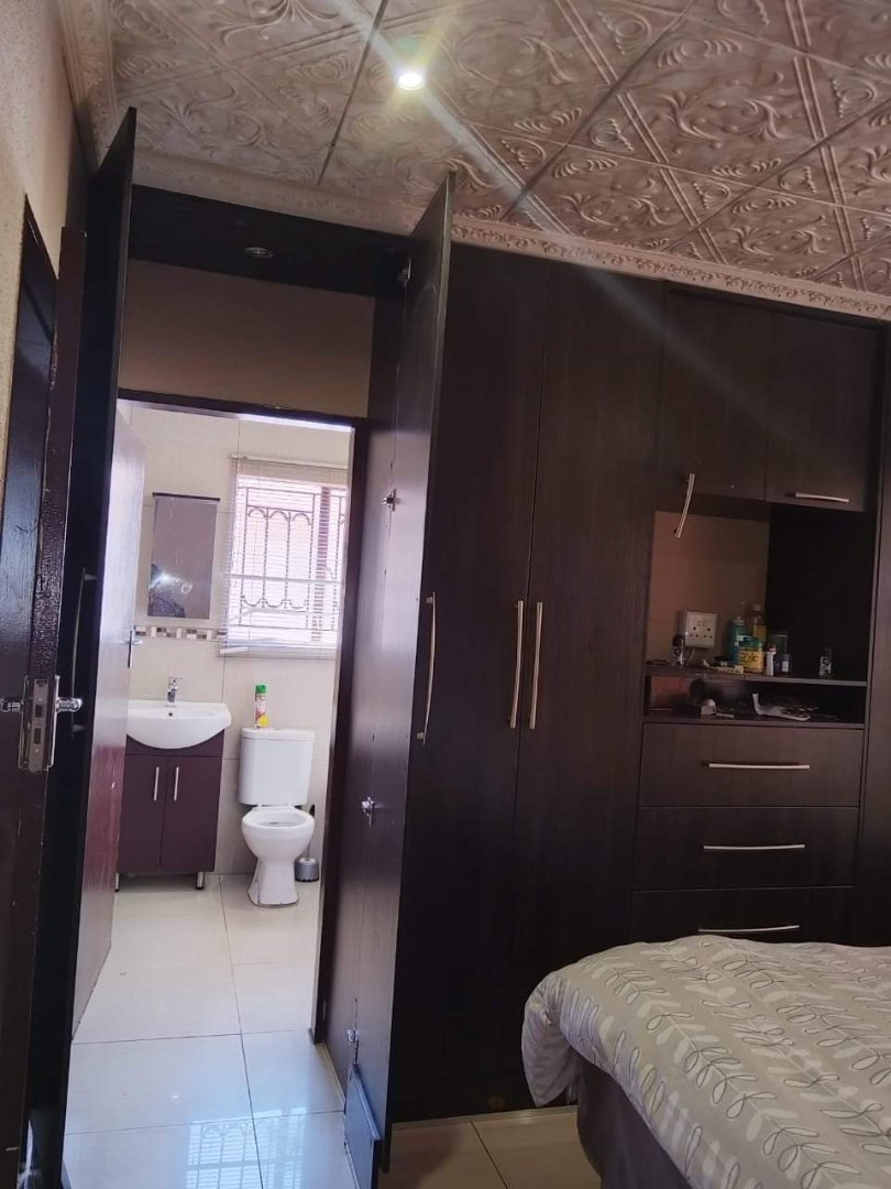 3 Bedroom Property for Sale in Soshanguve VV Gauteng