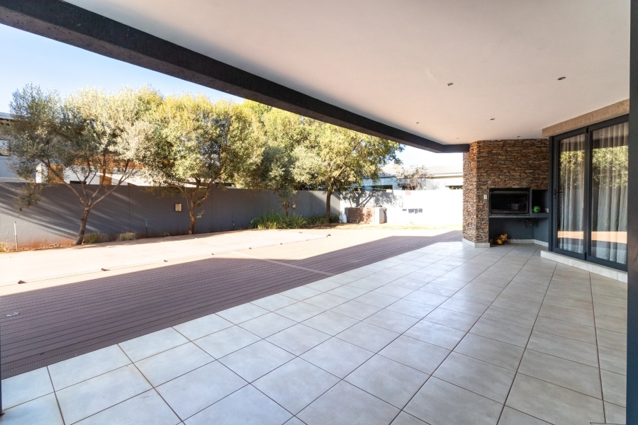 4 Bedroom Property for Sale in Serengeti Lifestyle Estate Gauteng