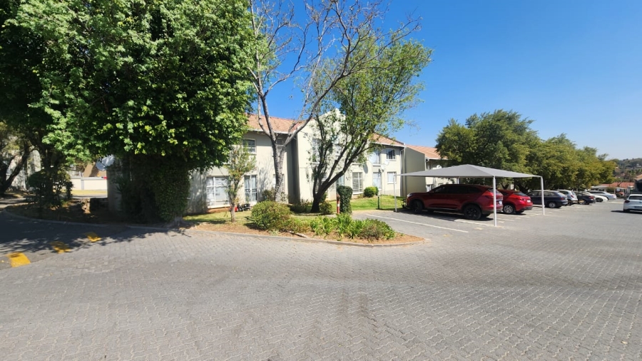 2 Bedroom Property for Sale in Vorna Valley Gauteng