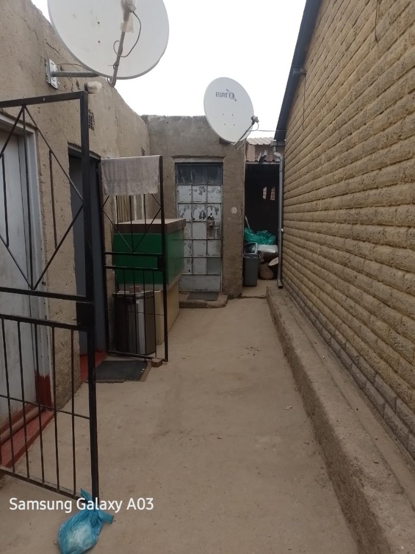 2 Bedroom Property for Sale in Olievenhoutbosch Gauteng