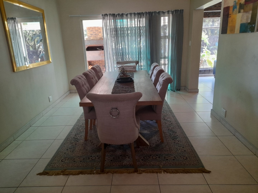 4 Bedroom Property for Sale in Rooihuiskraal Gauteng