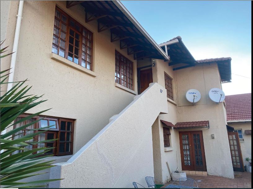 10 Bedroom Property for Sale in Bedfordview Gauteng