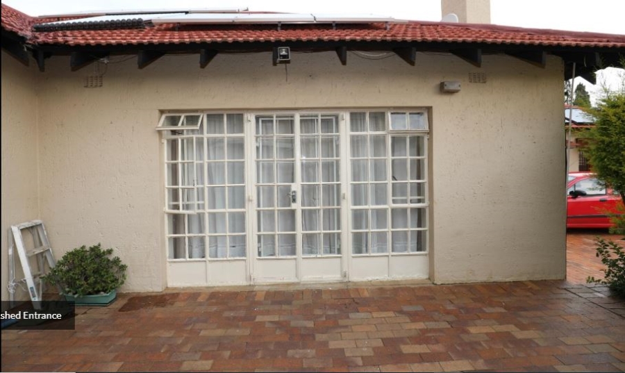 10 Bedroom Property for Sale in Bedfordview Gauteng