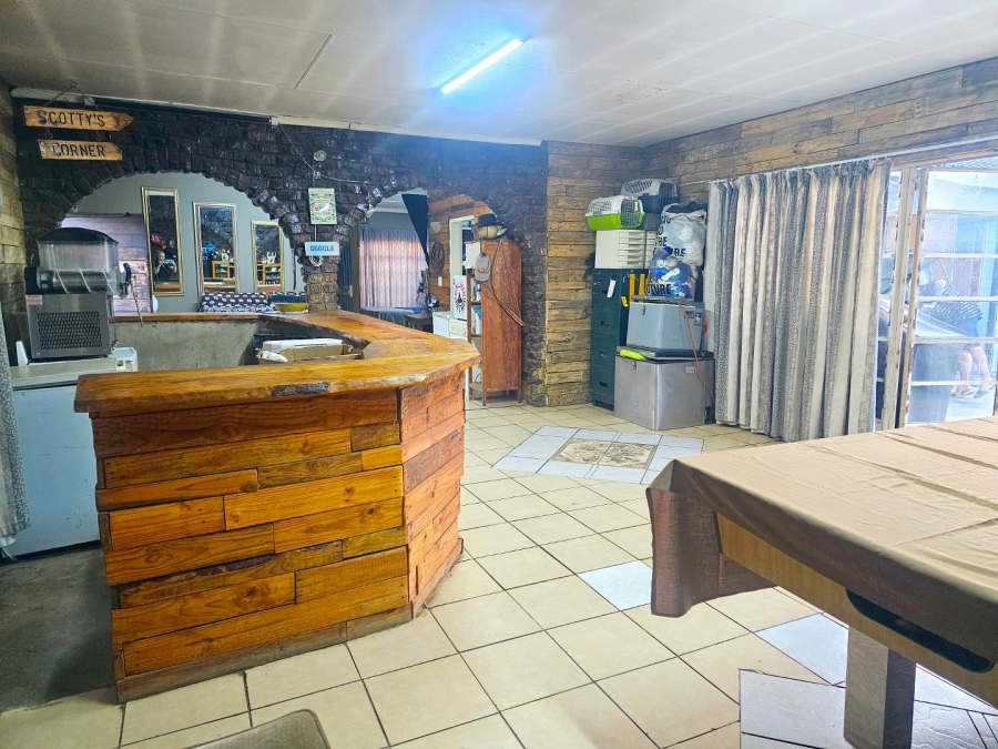 6 Bedroom Property for Sale in Brakpan Central Gauteng