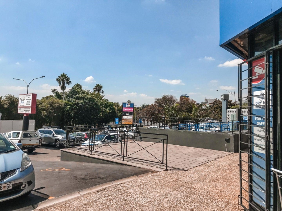 To Let commercial Property for Rent in Northcliff Gauteng