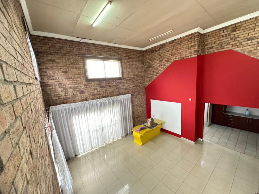 4 Bedroom Property for Sale in Lenasia Ext 13 Gauteng