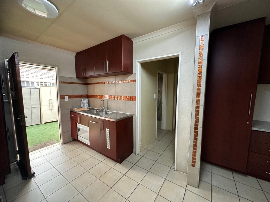 4 Bedroom Property for Sale in Lenasia Ext 13 Gauteng