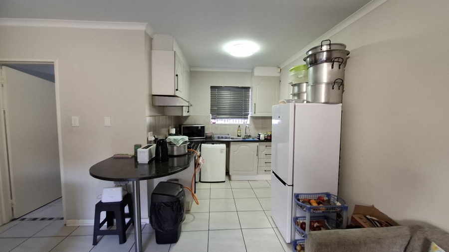 To Let 2 Bedroom Property for Rent in Northcliff Gauteng