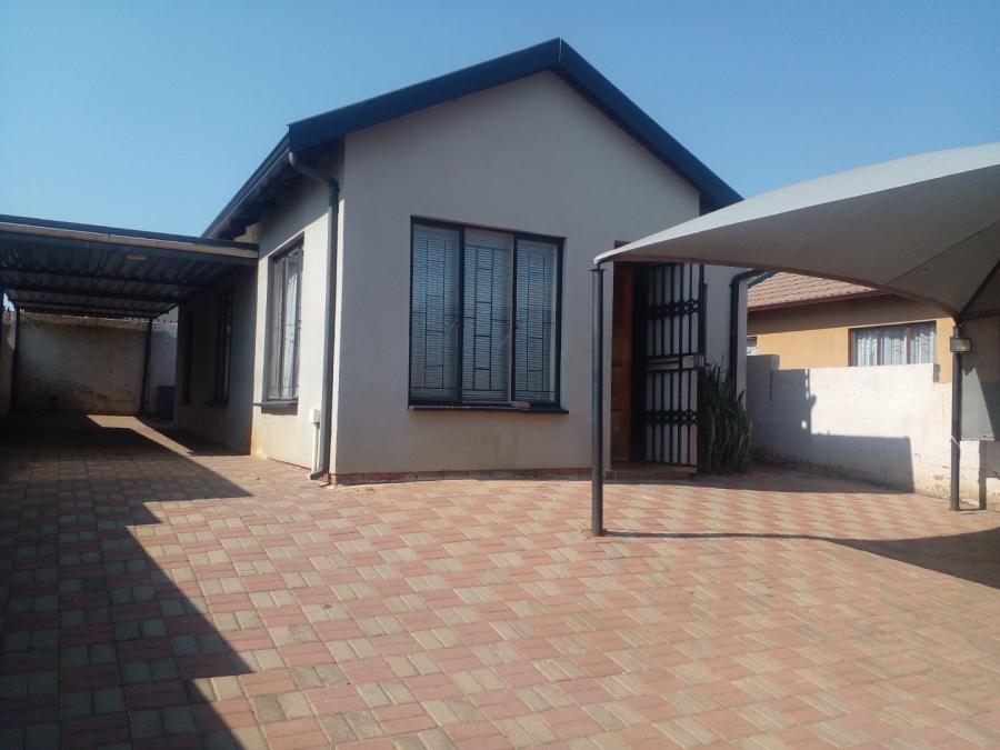 To Let 3 Bedroom Property for Rent in Soshanguve VV Gauteng