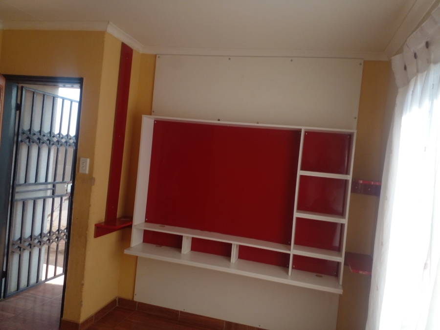 To Let 3 Bedroom Property for Rent in Soshanguve VV Gauteng