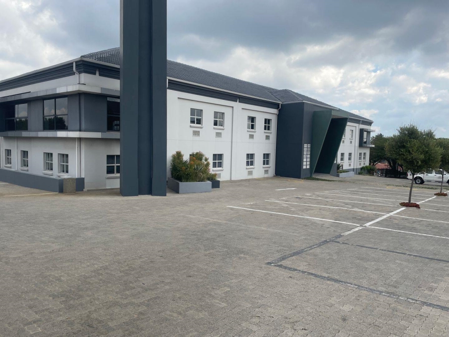 To Let commercial Property for Rent in Halfway Gardens Gauteng