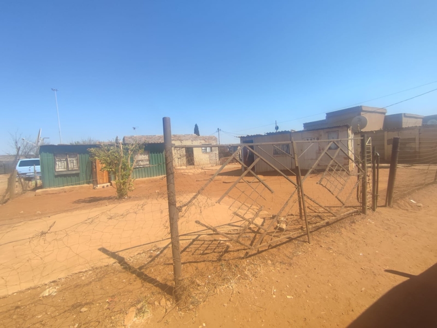  Bedroom Property for Sale in Etwatwa Gauteng