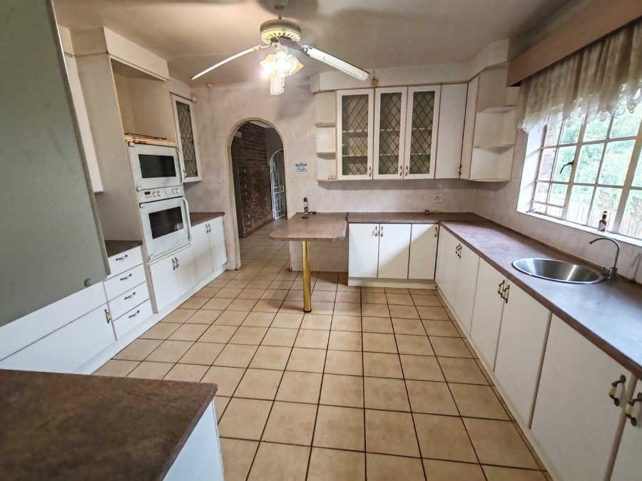 To Let 4 Bedroom Property for Rent in Houtkop A H Gauteng