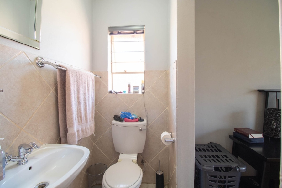 3 Bedroom Property for Sale in Bonaero Park Gauteng