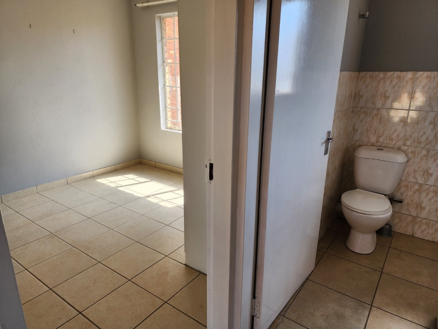 1 Bedroom Property for Sale in Kempton Park Central Gauteng