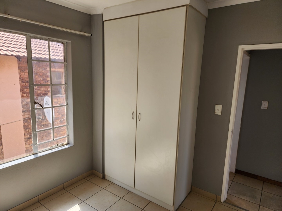 1 Bedroom Property for Sale in Kempton Park Central Gauteng