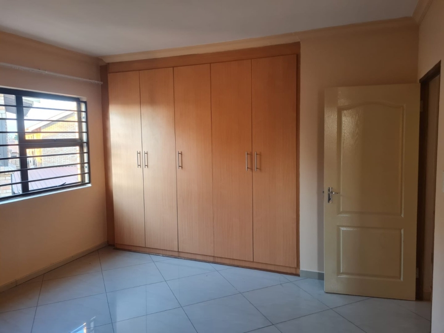 Commercial Property for Sale in Lenasia Ext 13 Gauteng