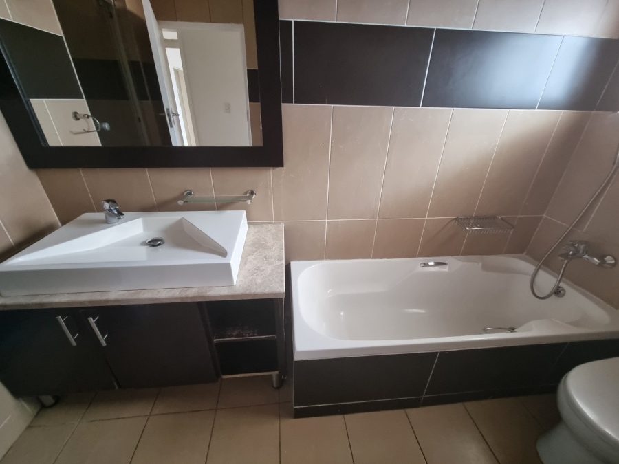 3 Bedroom Property for Sale in Illovo Gauteng