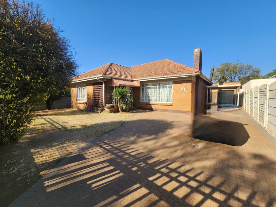 To Let 3 Bedroom Property for Rent in Ravensklip Gauteng