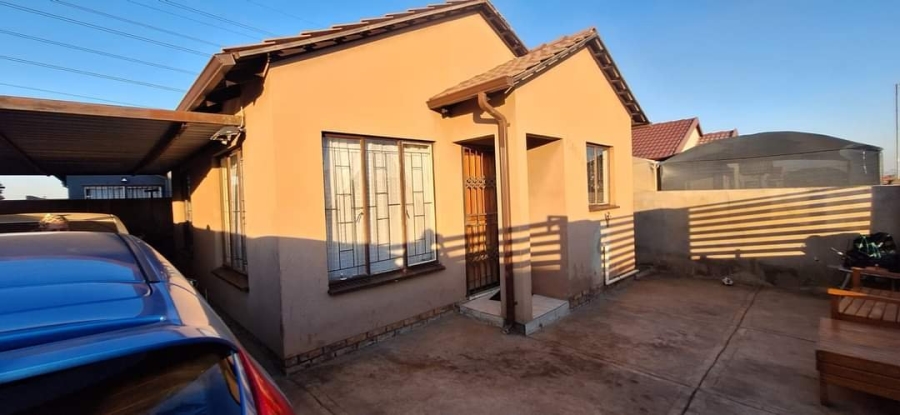 To Let 2 Bedroom Property for Rent in Soshanguve VV Gauteng