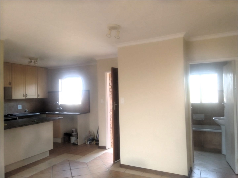 To Let 2 Bedroom Property for Rent in Mooikloof Ridge Gauteng