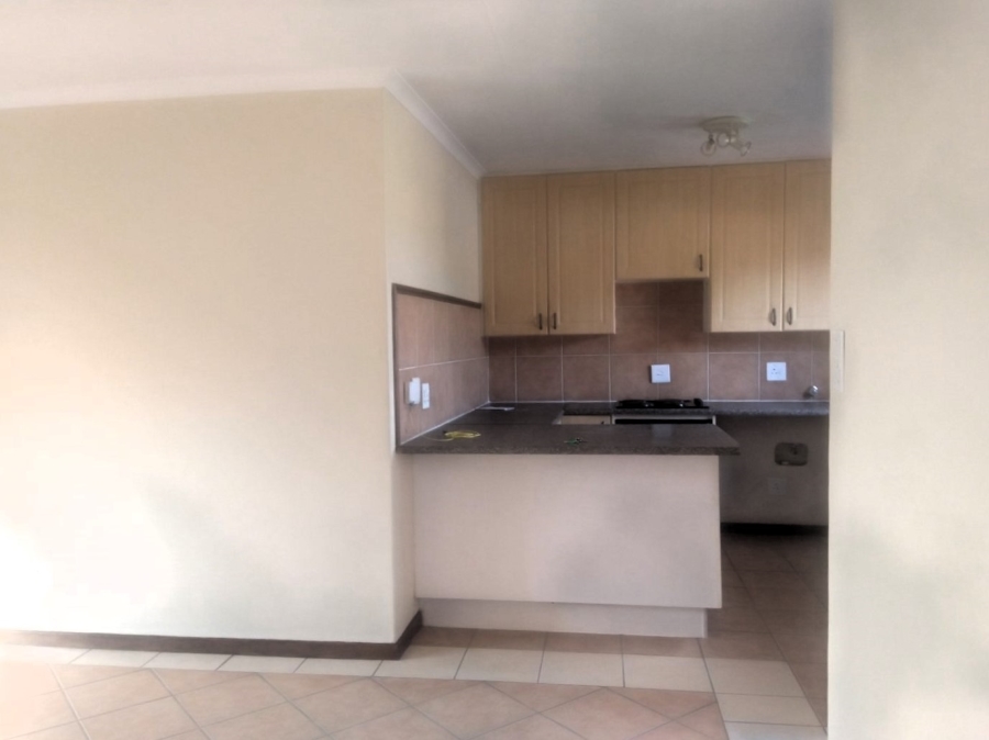 To Let 2 Bedroom Property for Rent in Mooikloof Ridge Gauteng