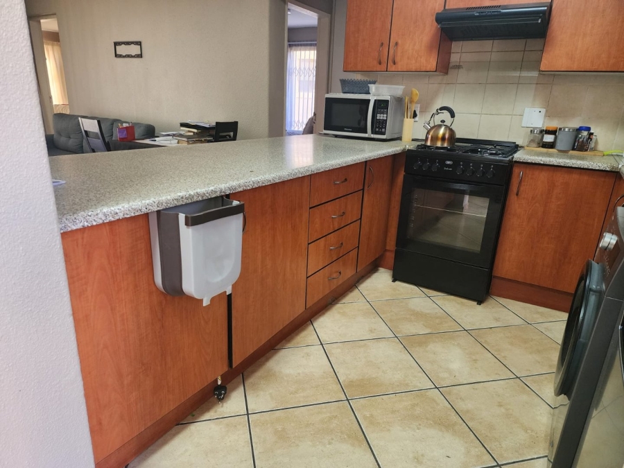 To Let 3 Bedroom Property for Rent in Jansenpark Gauteng