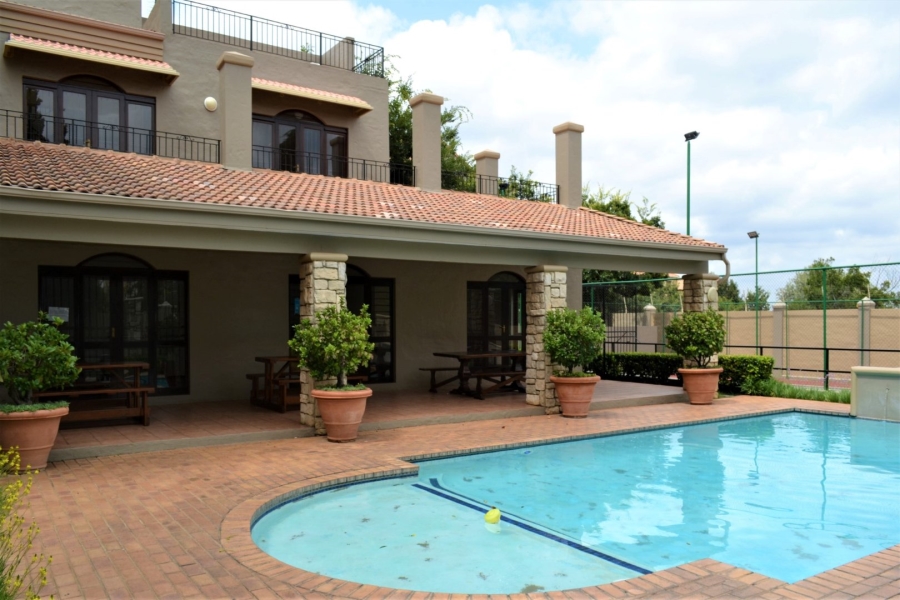 To Let 1 Bedroom Property for Rent in Lonehill Gauteng