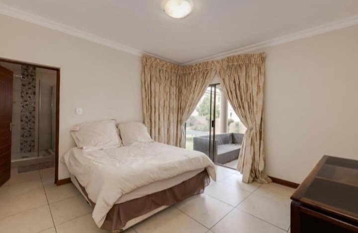 To Let 5 Bedroom Property for Rent in Savannah Hills Estate Gauteng