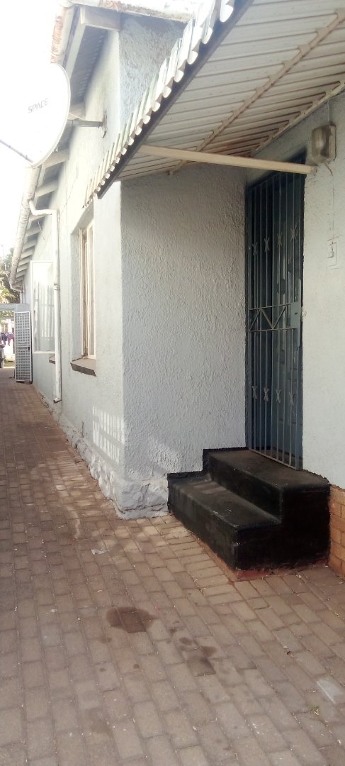 7 Bedroom Property for Sale in Brixton Gauteng