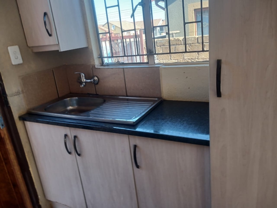 To Let 3 Bedroom Property for Rent in Soshanguve VV Gauteng