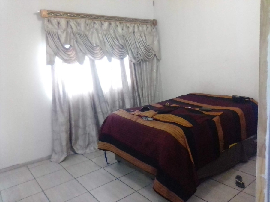  Bedroom Property for Sale in Elandspark Gauteng