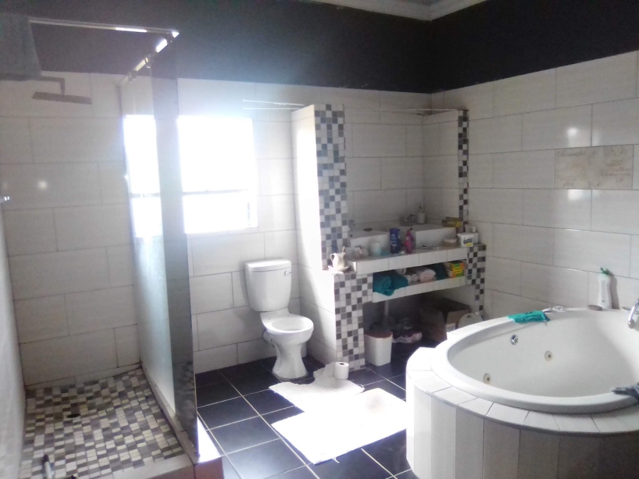  Bedroom Property for Sale in Elandspark Gauteng