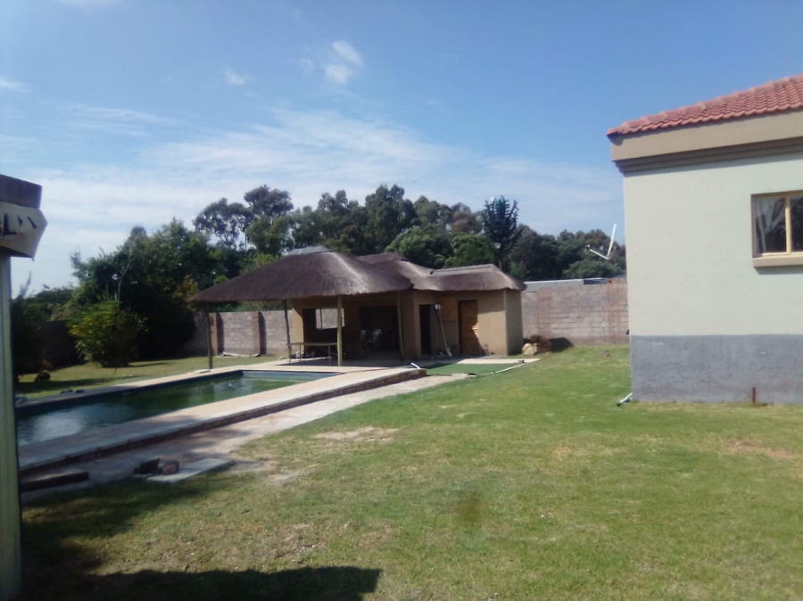  Bedroom Property for Sale in Elandspark Gauteng