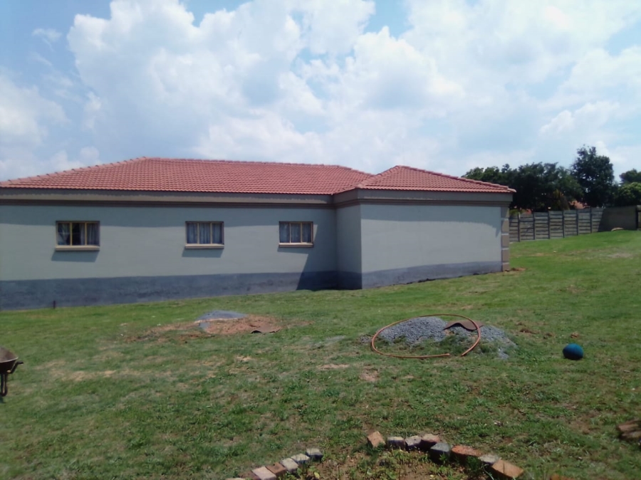  Bedroom Property for Sale in Elandspark Gauteng