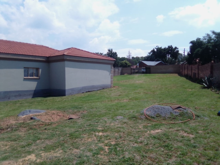  Bedroom Property for Sale in Elandspark Gauteng