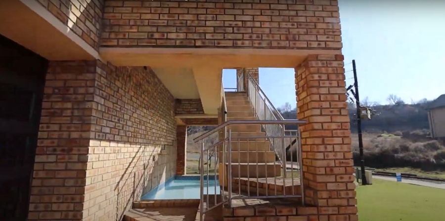 4 Bedroom Property for Sale in Vaaloewer Gauteng