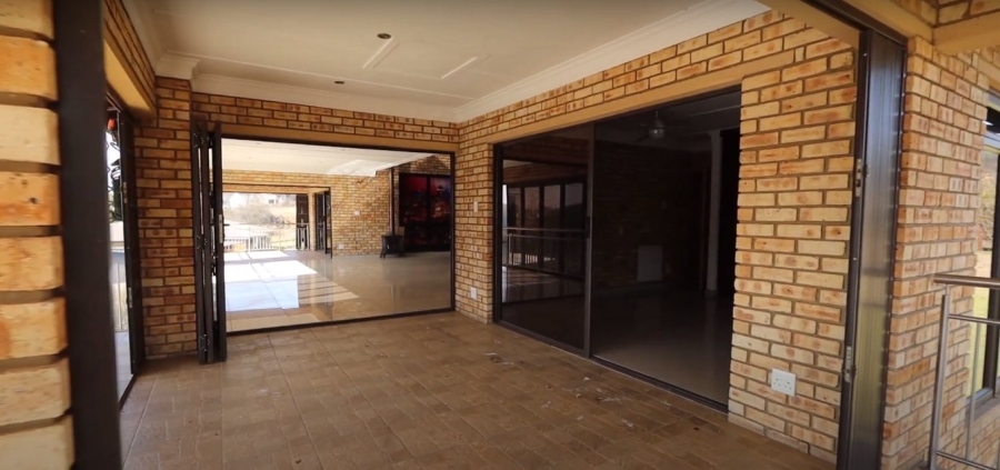 4 Bedroom Property for Sale in Vaaloewer Gauteng