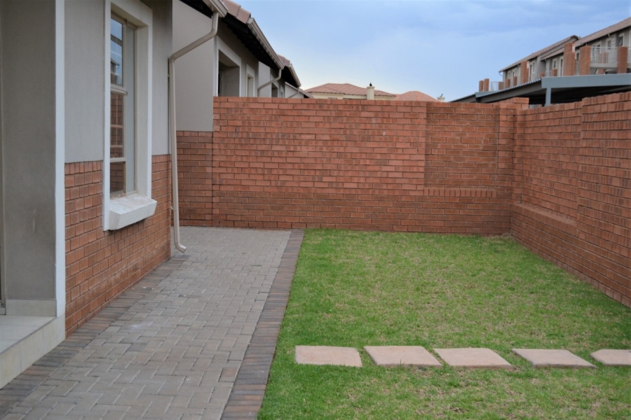 To Let 3 Bedroom Property for Rent in Stone Ridge Gauteng