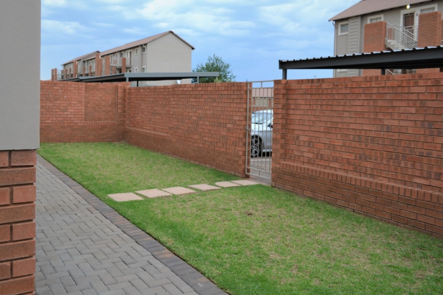 To Let 3 Bedroom Property for Rent in Stone Ridge Gauteng