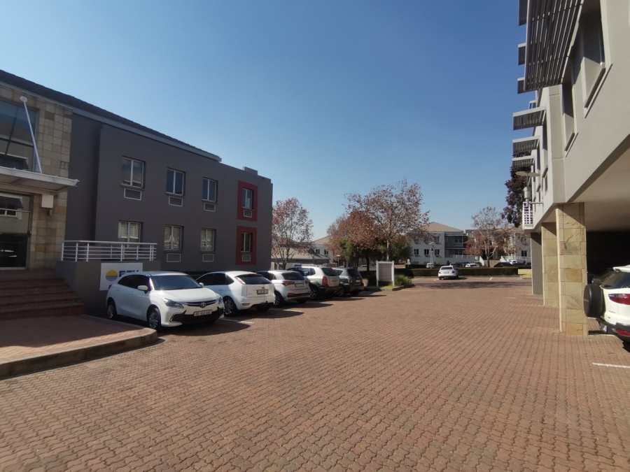 To Let commercial Property for Rent in Greenstone Hill Gauteng