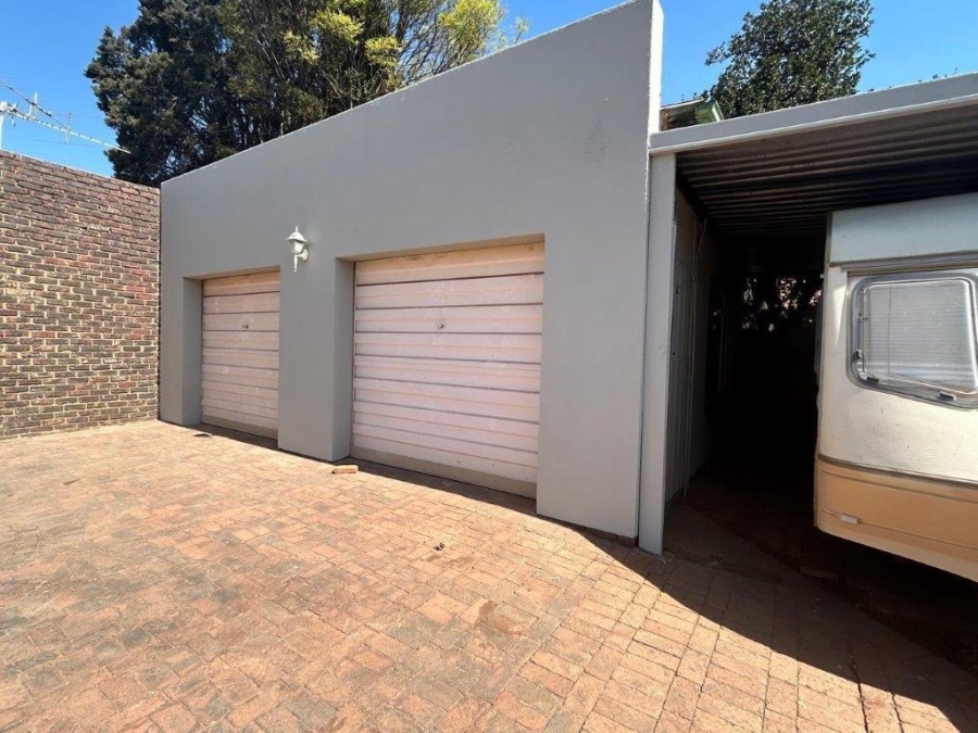 4 Bedroom Property for Sale in Aston Manor Gauteng