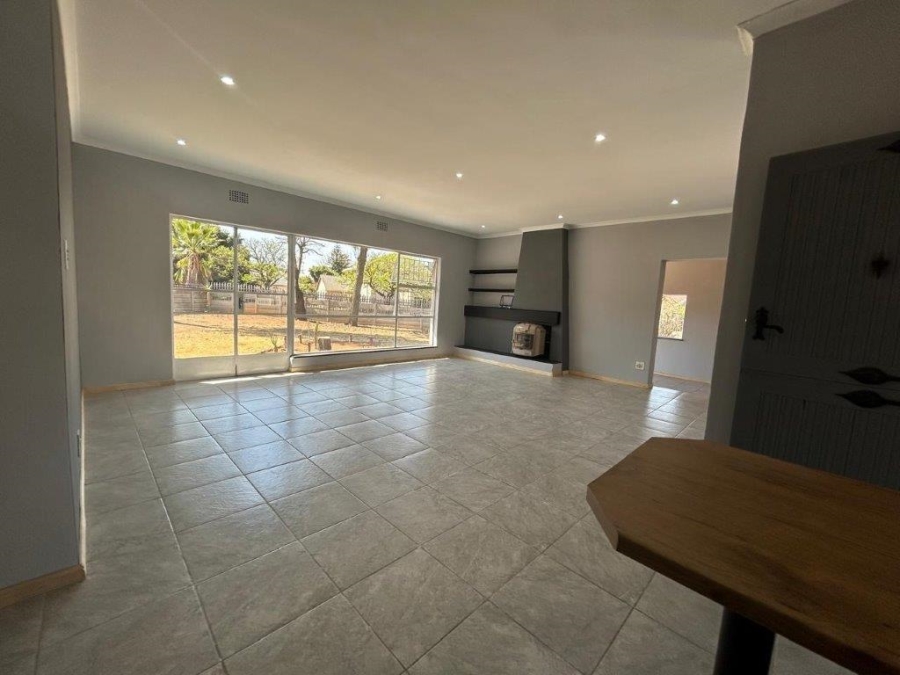 4 Bedroom Property for Sale in Aston Manor Gauteng