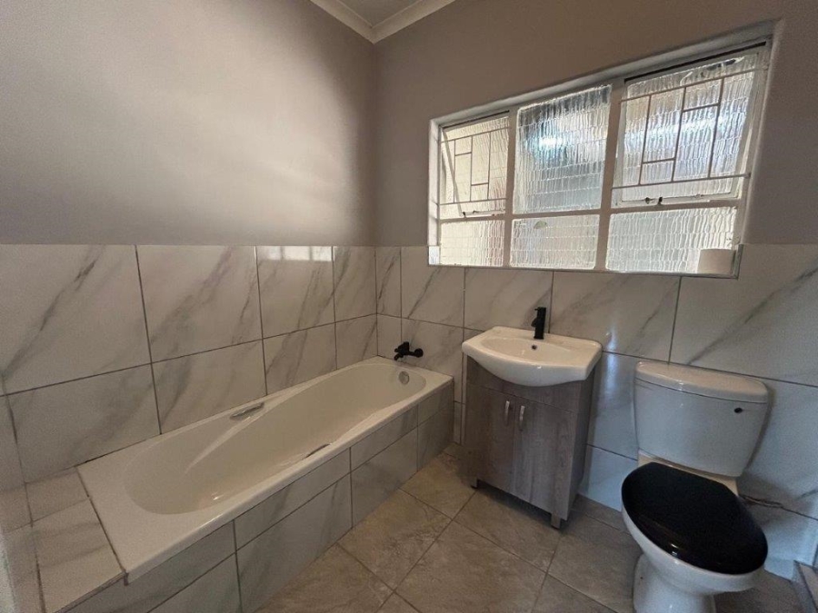 4 Bedroom Property for Sale in Aston Manor Gauteng